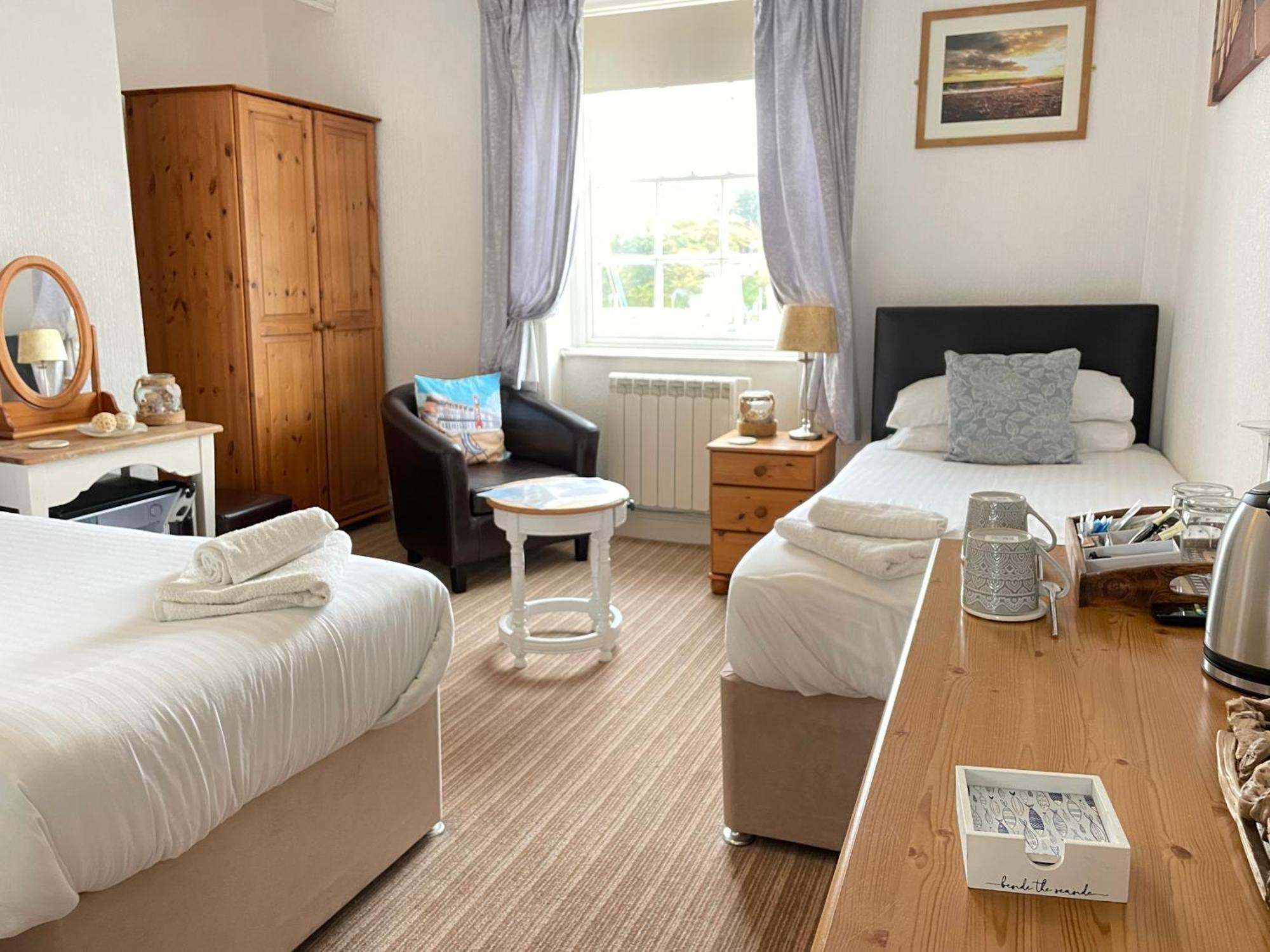 Seascape Guest House Уэймут Экстерьер фото